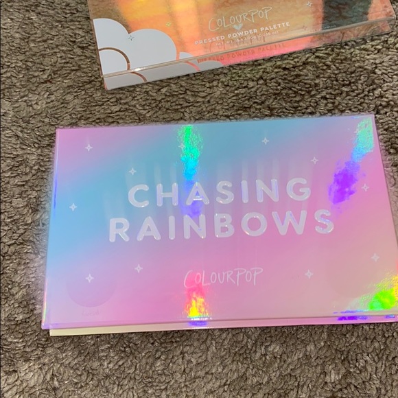 Chasing Rainbows eyeshadow palette - Picture 2 of 3